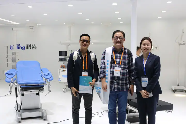 CMEF, Shanghai — photo 4